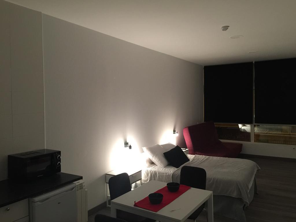 Room And Kitchen Bilbao Exterior foto